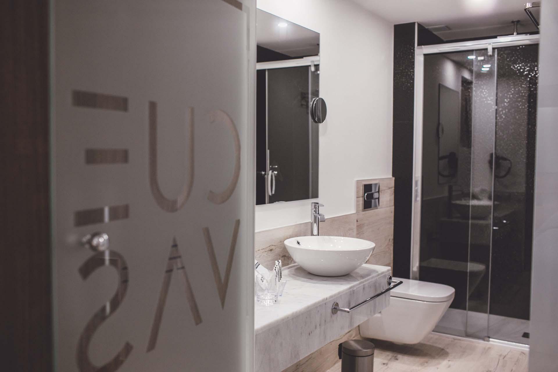 Hotel Cuevas - Adults Only Santillana del Mar Exteriör bild