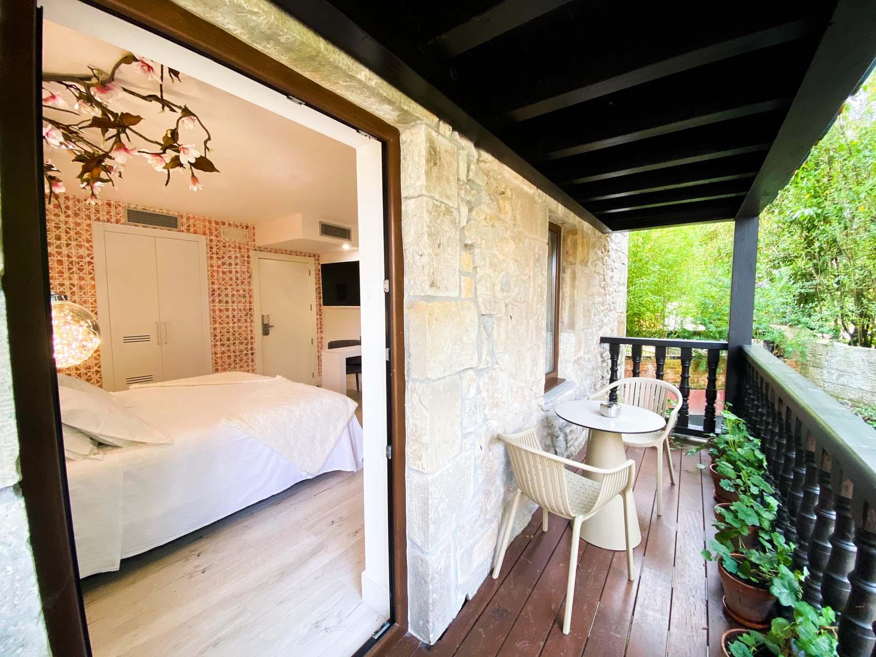 Hotel Cuevas - Adults Only Santillana del Mar Exteriör bild